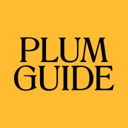 Plum Guide logo